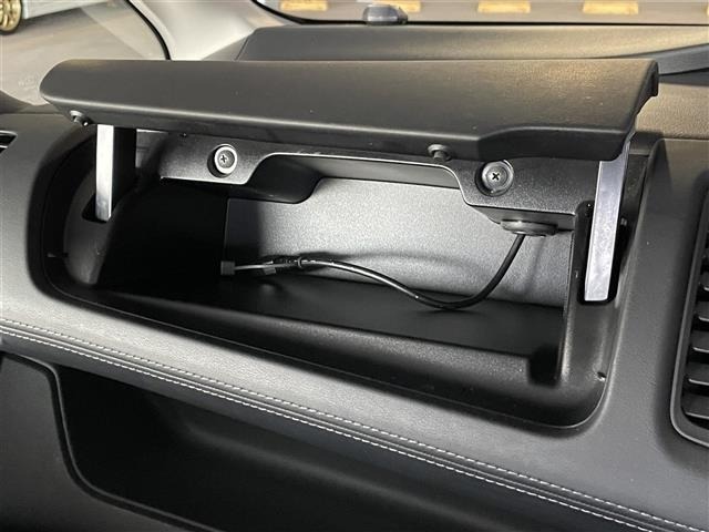 Nissan SERENA 2017 8154870-6
