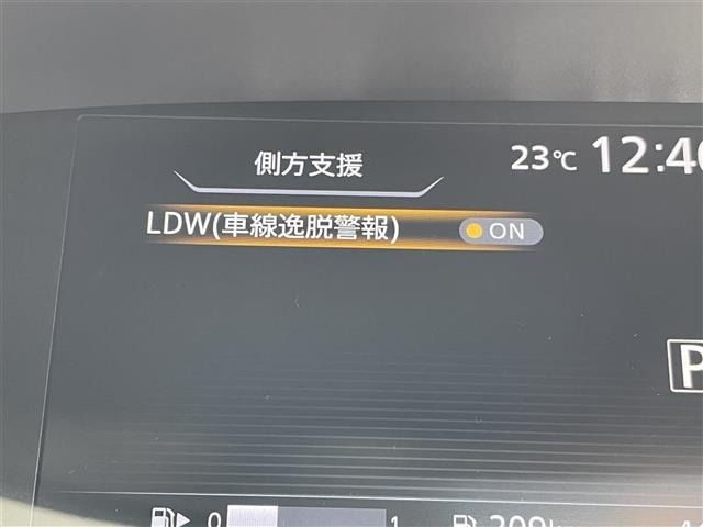Nissan SERENA 2018 8154871-17