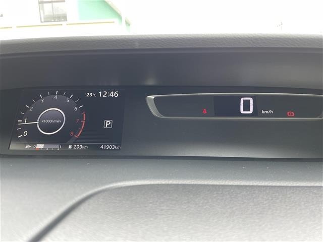Nissan SERENA 2018 8154871-6