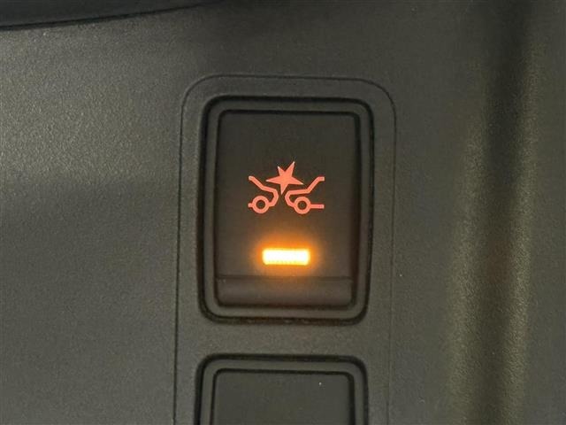 Nissan SERENA 2019 8154913-29