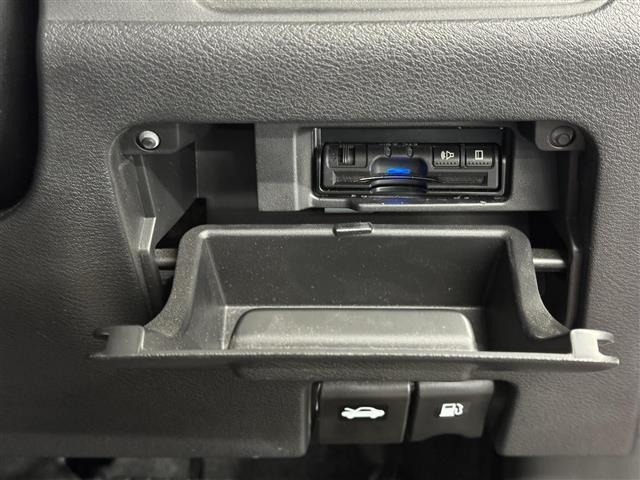 Nissan SERENA 2019 8154913-30