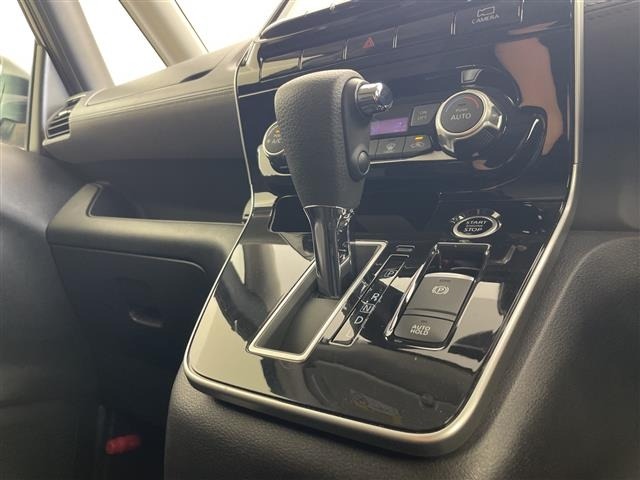 Nissan SERENA 2022 8154951-2