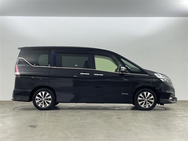 Nissan SERENA 2018 8154986-4