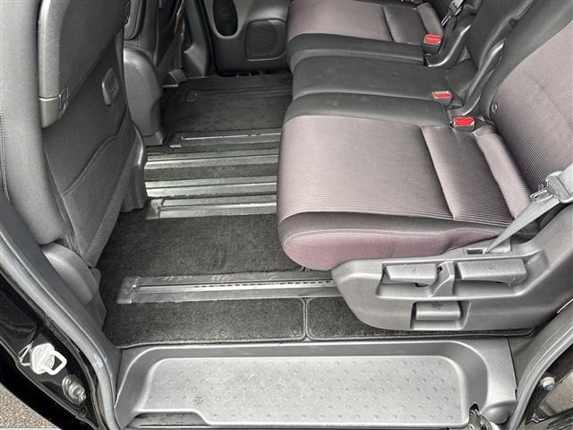 Nissan SERENA 2016 8155007-2