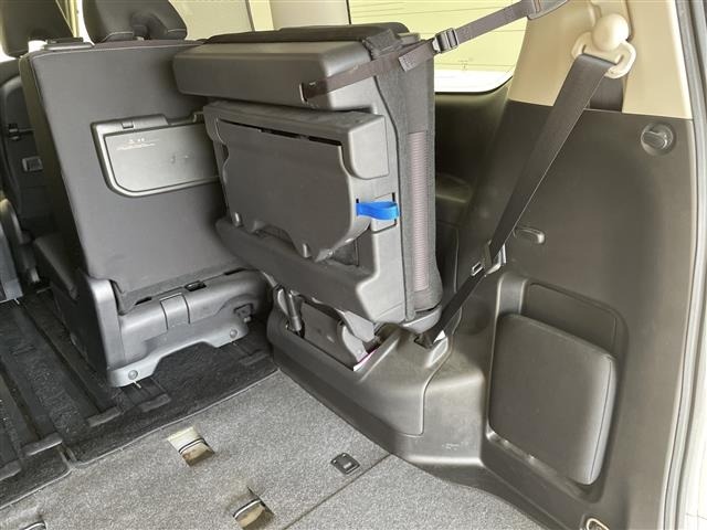 Nissan SERENA 2017 8155008-10