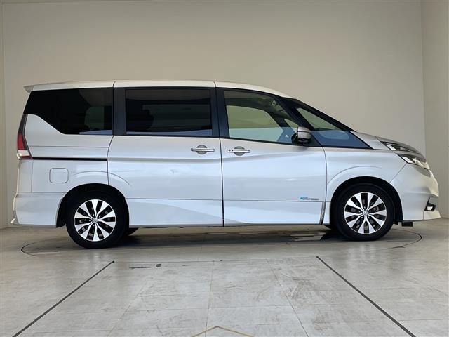 Nissan SERENA 2017 8155008-6