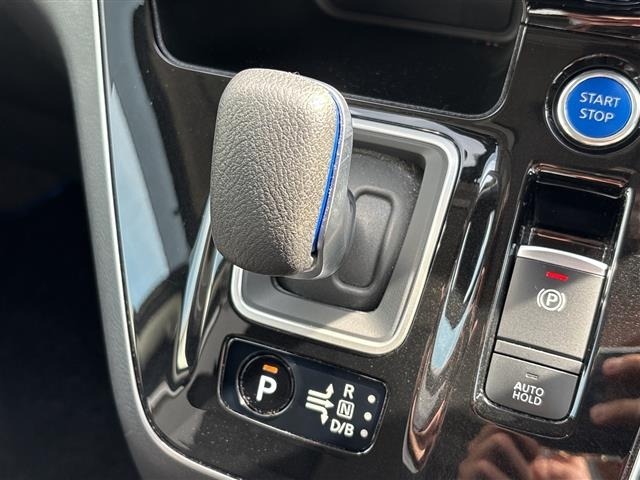 Nissan SERENA 2021 8155034-17