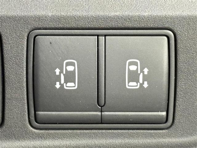 Nissan SERENA 2017 8155057-3
