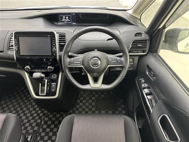 Nissan SERENA 2016 8155101-23
