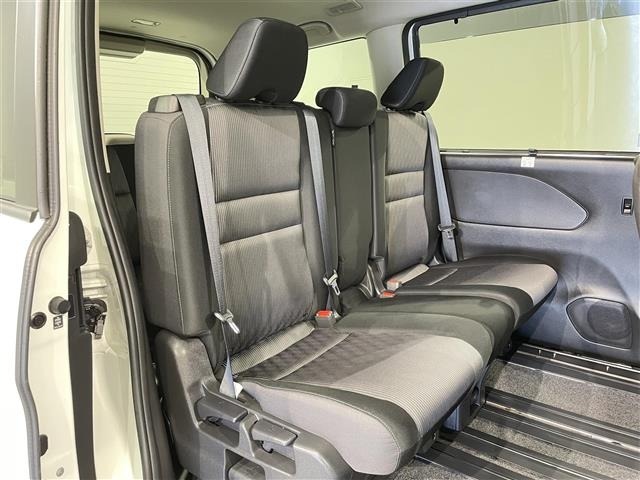 Nissan SERENA 2021 8155108-10