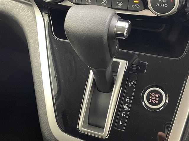 Nissan SERENA 2017 8155112-13