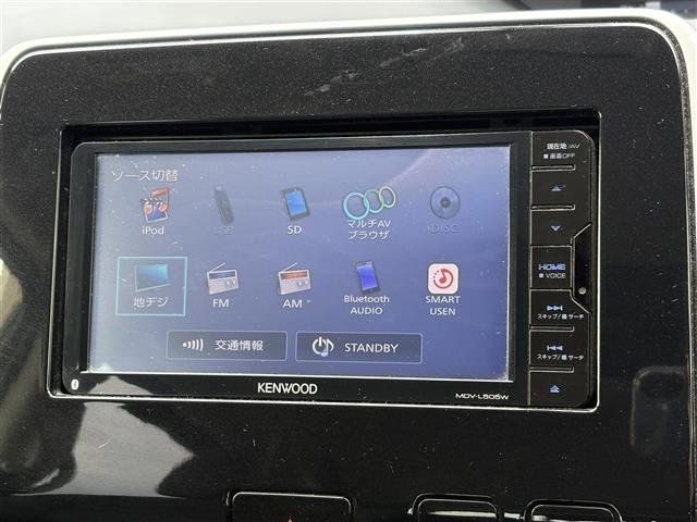 Nissan SERENA 2017 8155128-17