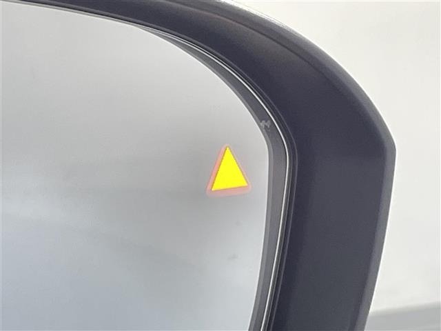 Nissan SERENA 2025 8155171-20