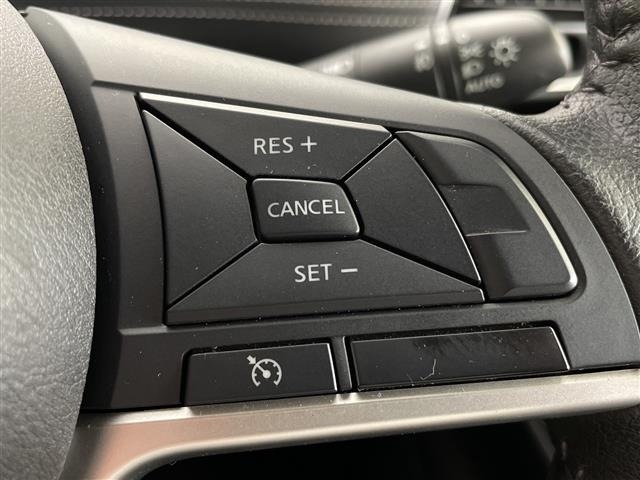 Nissan SERENA 2017 8155177-8