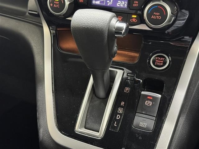 Nissan SERENA 2017 8155212-14