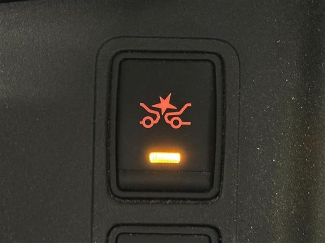 Nissan SERENA 2017 8155212-30