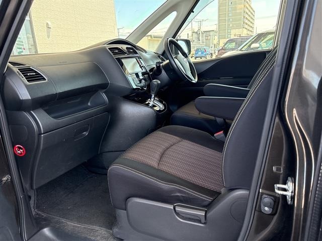 Nissan SERENA 2014 8155236-12