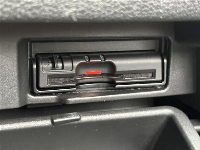Nissan SERENA 2017 8155237-12