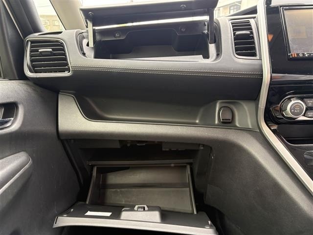 Nissan SERENA 2017 8155269-4