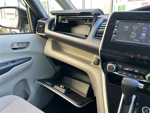 Nissan SERENA 2019 8155296-20