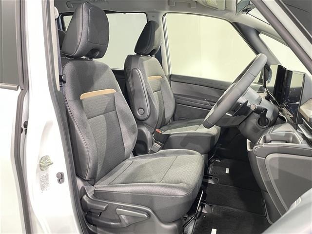 Nissan SERENA 2025 8155318-9