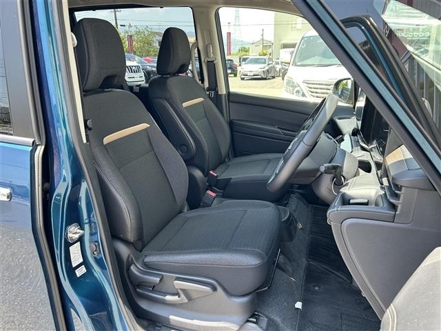 Nissan SERENA 2023 8155373-21