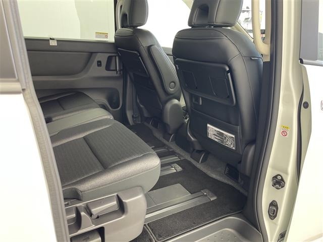 Nissan SERENA 2023 8155407-2