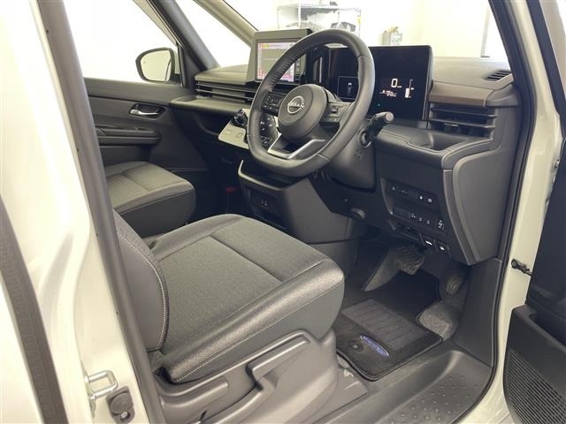 Nissan SERENA 2023 8155407-21