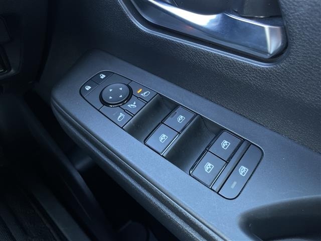 Nissan SERENA 2024 8155441-11