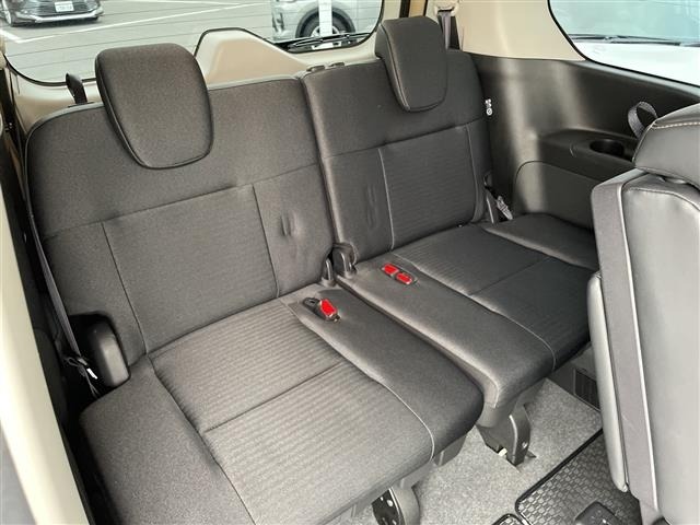 Nissan SERENA 2023 8155442-11