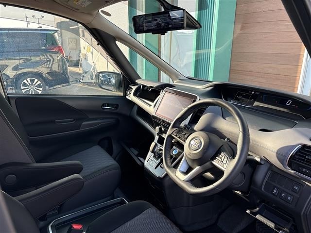 Nissan SERENA 2022 8155450-6