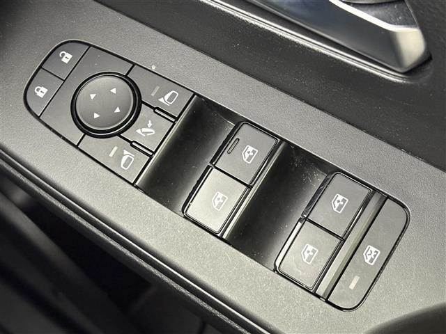 Nissan SERENA 2023 8155451-8