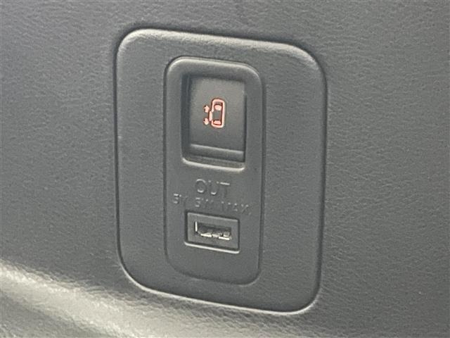 Nissan SERENA 2017 8155463-9