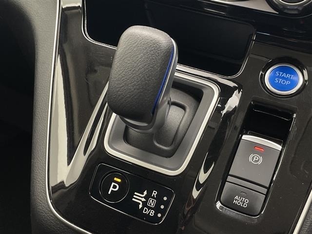 Nissan SERENA 2021 8155512-12