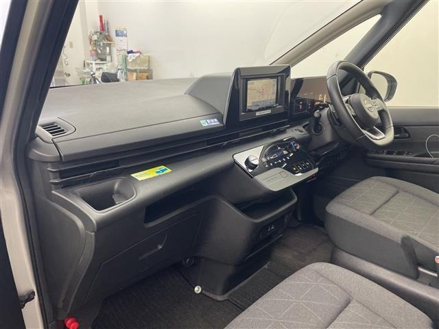 Nissan SERENA 2023 8155527-9