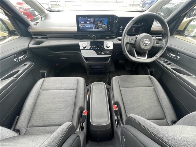 Nissan SERENA 2023 8155531-15