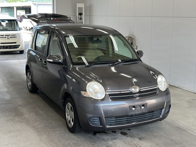 Toyota SIENTA 2008 8151269-4