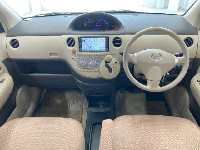 Toyota SIENTA 2011 8151271-3