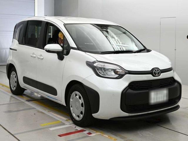 Toyota SIENTA 2025 8151324-5
