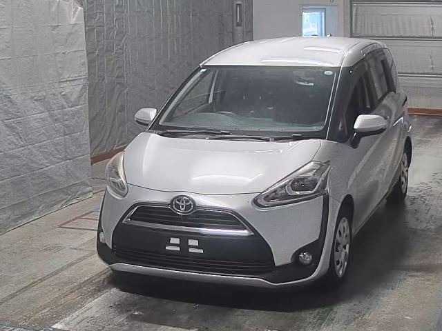 Toyota SIENTA 2017 8151326-0