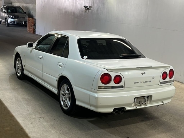 Nissan SKYLINE 2000 8155311-1