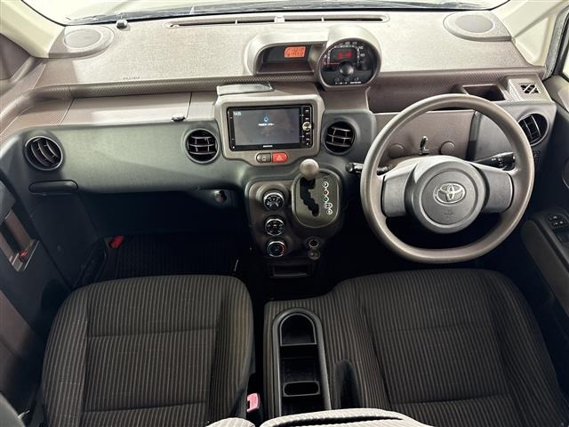 Toyota SPADE 2013 8151655-15