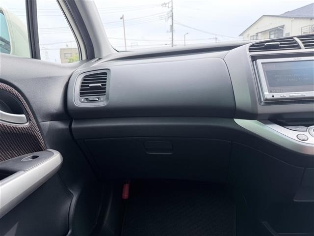 Honda STREAM 2010 8157261-11