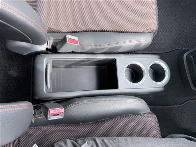 Honda STREAM 2010 8157261-6