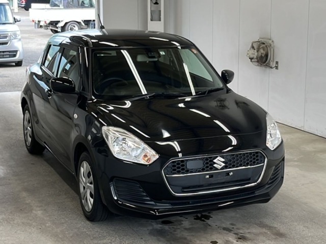 Suzuki SWIFT 2019 8156978-4