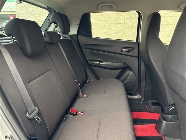Suzuki SWIFT 2018 8157343-6
