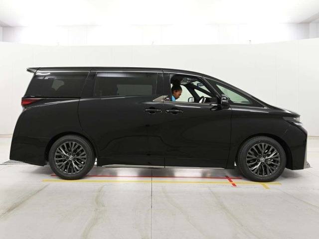 Toyota VELLFIRE 2026 8151630-3