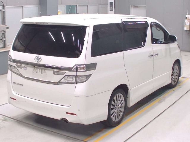 Toyota VELLFIRE 2013 8151661-1