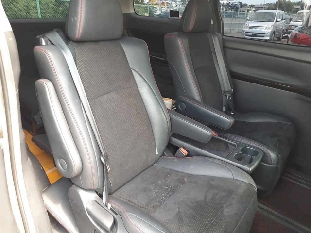 Toyota VELLFIRE 2013 8151661-10