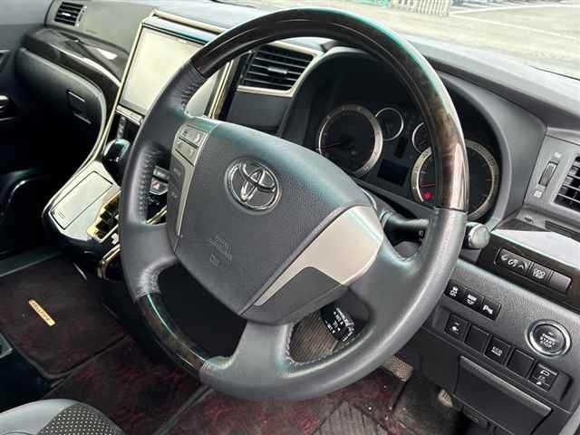 Toyota VELLFIRE 2014 8151703-3